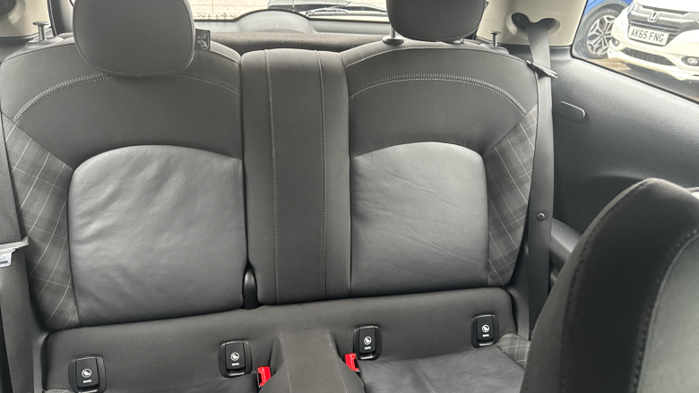 MINI Hatchback 1.5 Cooper II 3dr Petrol Hatchback